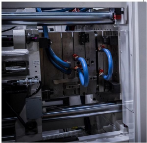 new injection machine ,plastic machinery